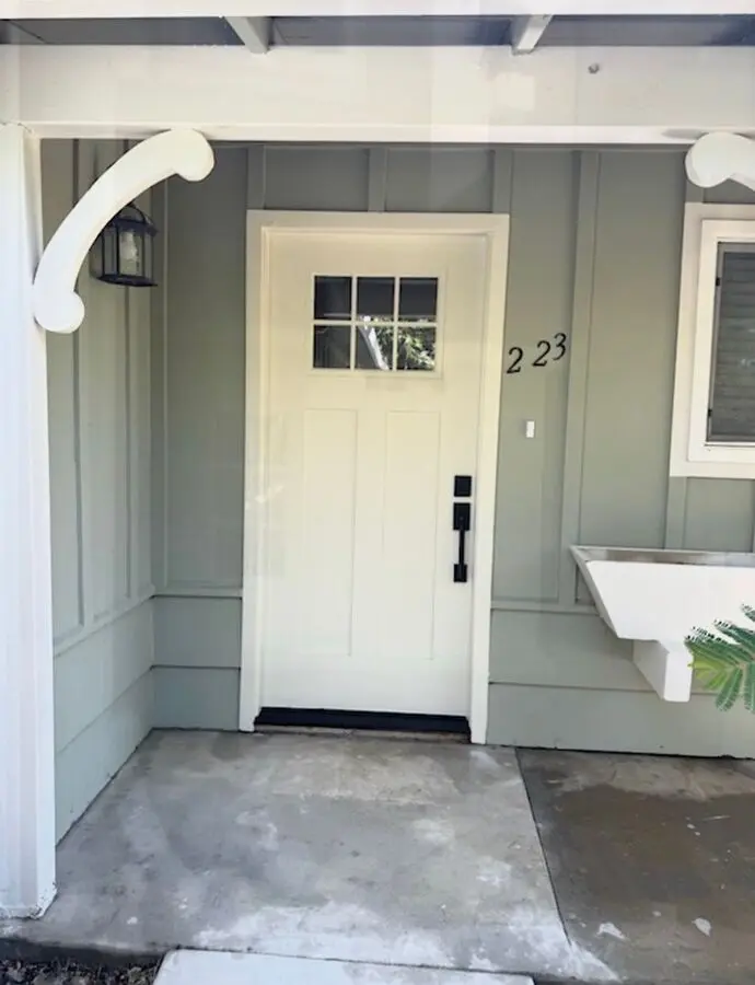 Recently Remodeled 1br/1ba Home In 55+ Community – Attached Garage photo 4