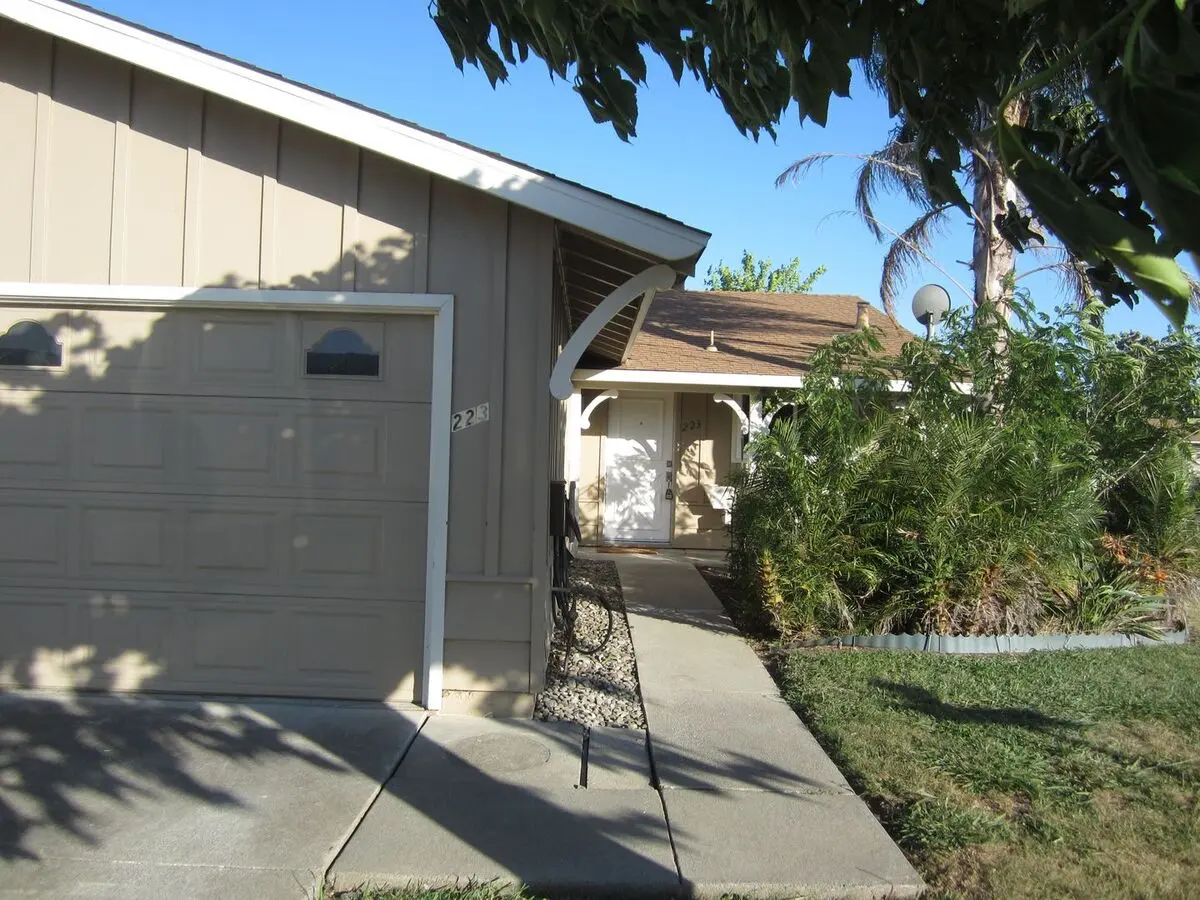 Recently Remodeled 1br/1ba Home In 55+ Community – Attached Garage