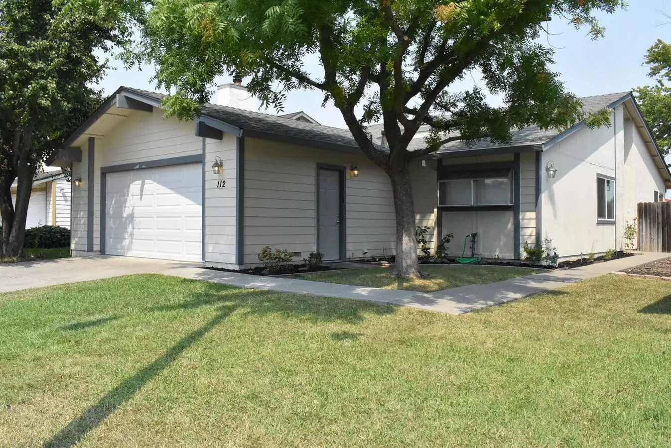 Tastefully Updated Home Close To Shopping And Remodeled Elementary School! photo 3