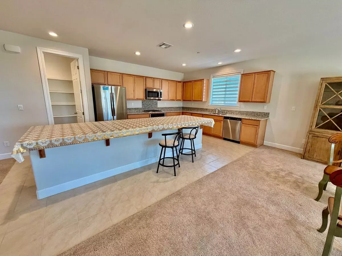 Vacaville 4 Bed | 3 Bath | Single-story | 2,490 Sf | Built In 2021 photo 5
