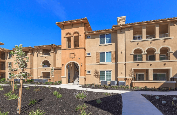 Villas At North Village photo 4