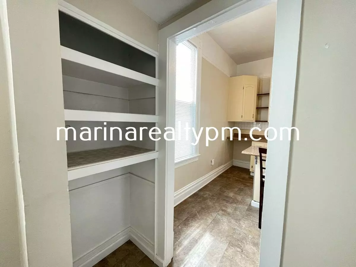 Sonoma Blvd Apartments photo 4