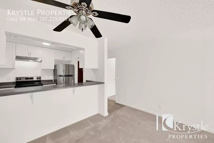 1457 N Camino Alto Vallejo, CA 94589 photo 2