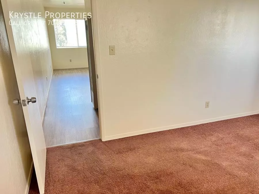241 Kentucky St Vallejo, CA 94590 photo 4