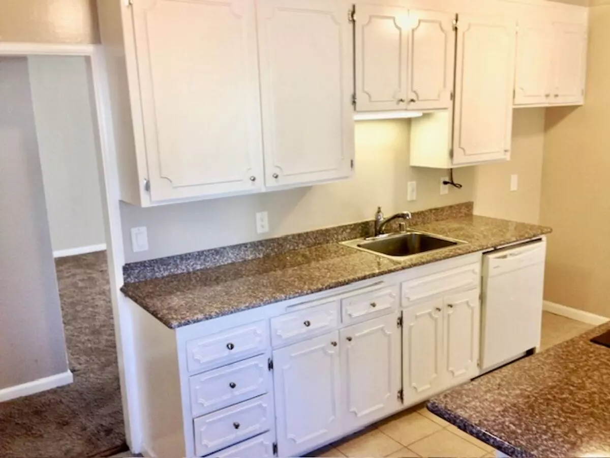 3 Bed 2 Bath House With 2-car Garage -- Coming Soon !!! photo 3