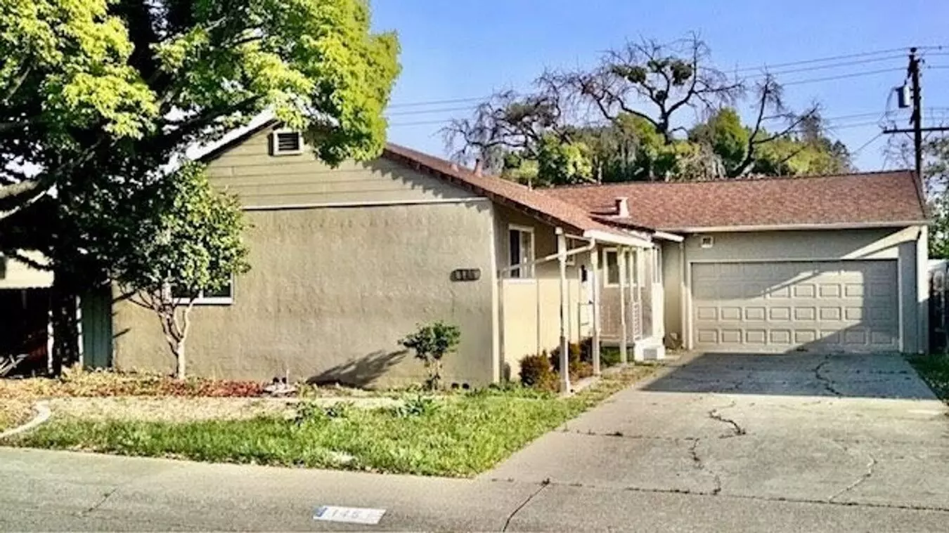 3 Bed 2 Bath House With 2-car Garage -- Coming Soon !!! photo 2