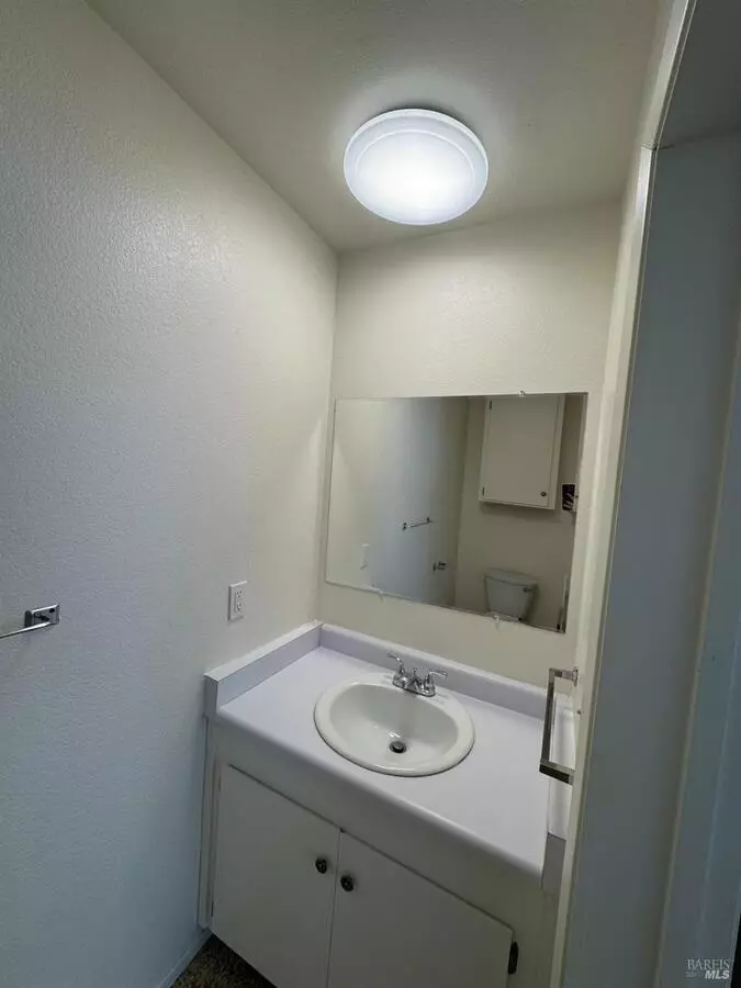 442 Amador St photo 4