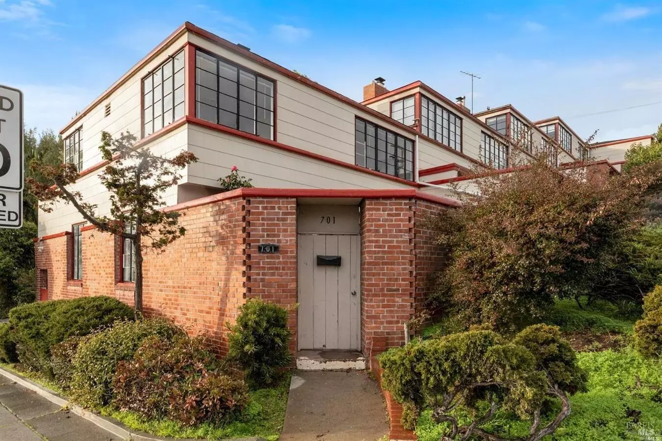 709 Napa St, Vallejo (Condo) photo 4