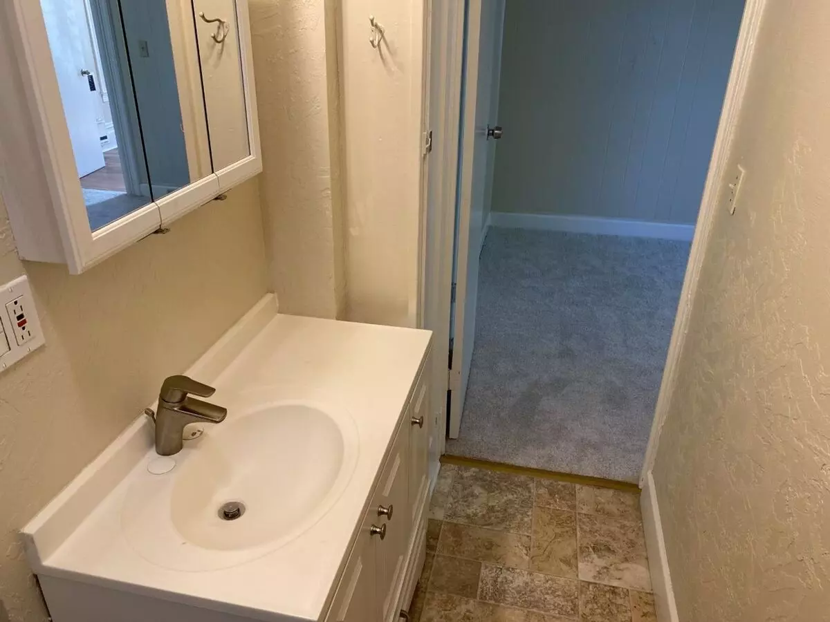 Charming 1-bedroom, 1-bathroom Ground Floor Apartment photo 5