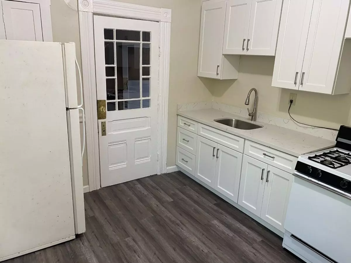 Charming 1-bedroom, 1-bathroom Ground Floor Apartment photo 4