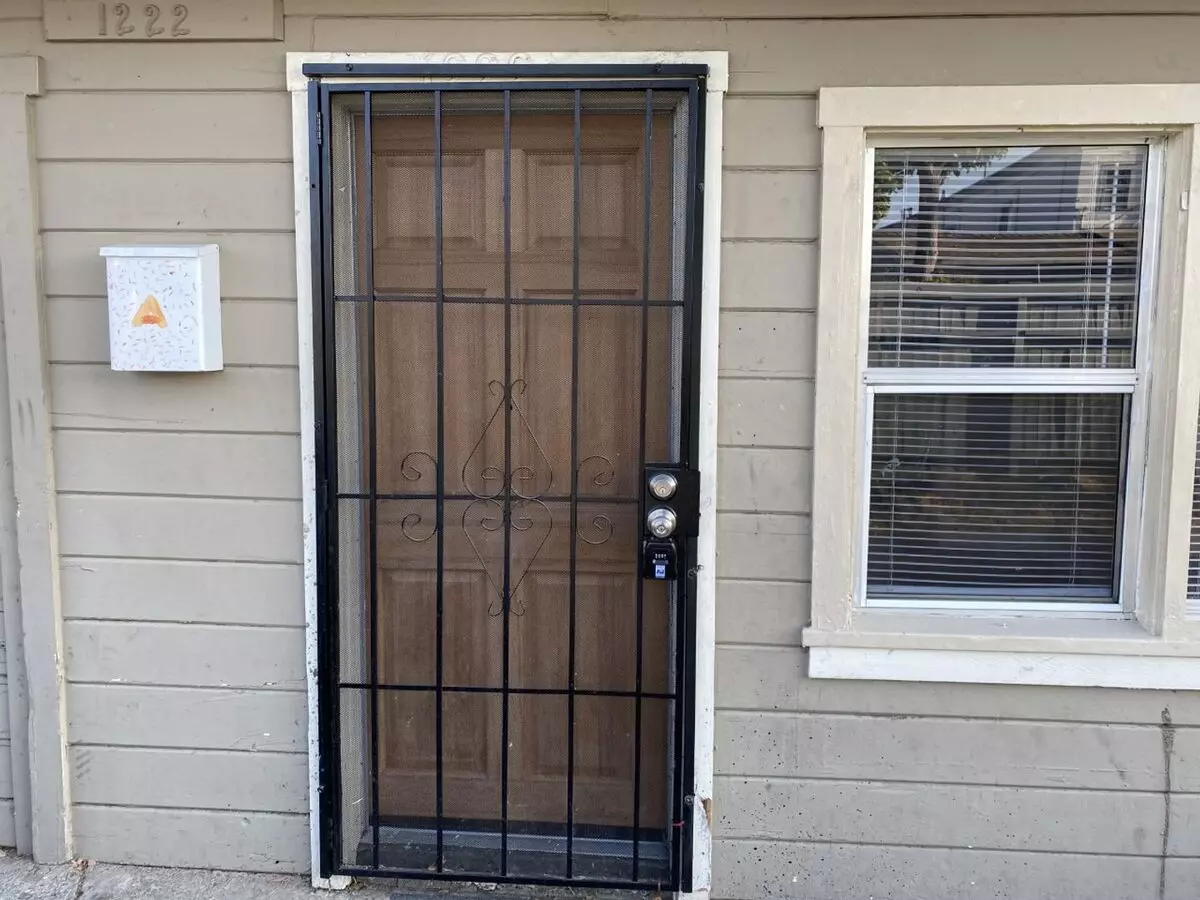 Charming 2 Bedroom, 1 Bathroom Unit In Vallejo! photo 3