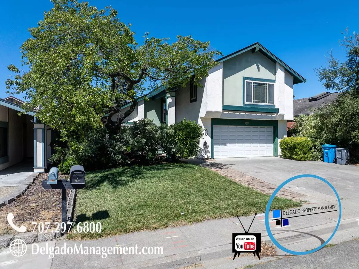 Four Bedroom Glen Cove Home Available Now photo 2