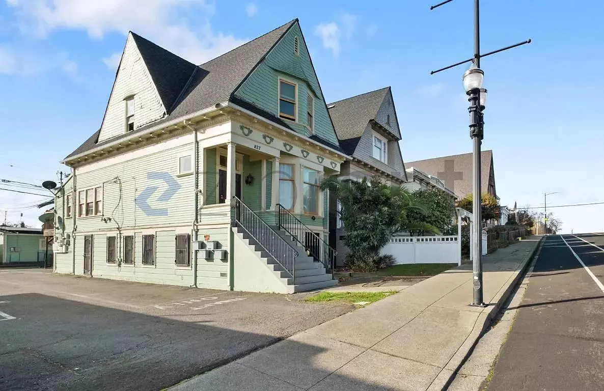 827 Georgia St Vallejo, CA 94590 photo 2