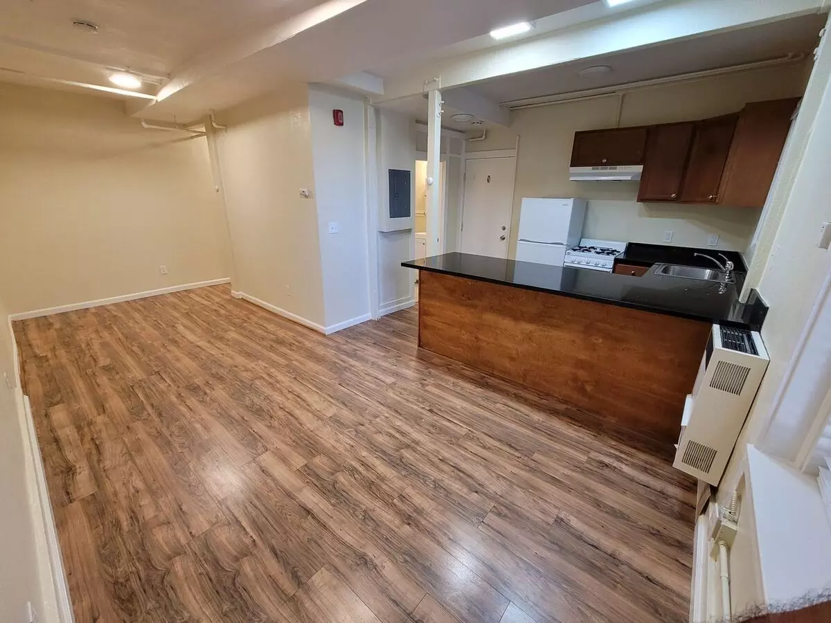 Kimberly Apartments photo 2