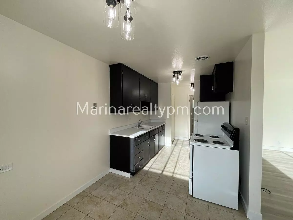Hilborn Apartments photo 5