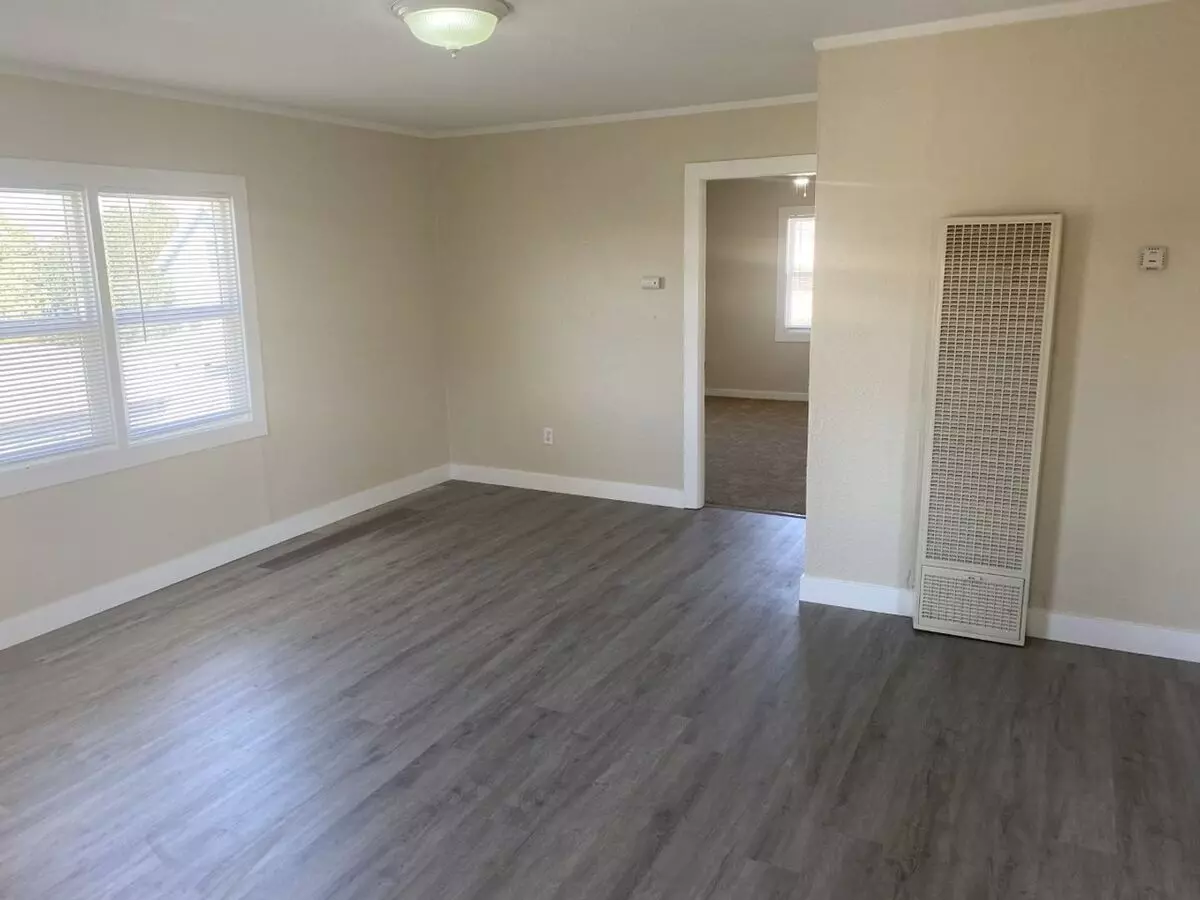 Lovely 2 Bedroom, 1 Bathroom Unit In Vallejo! photo 2