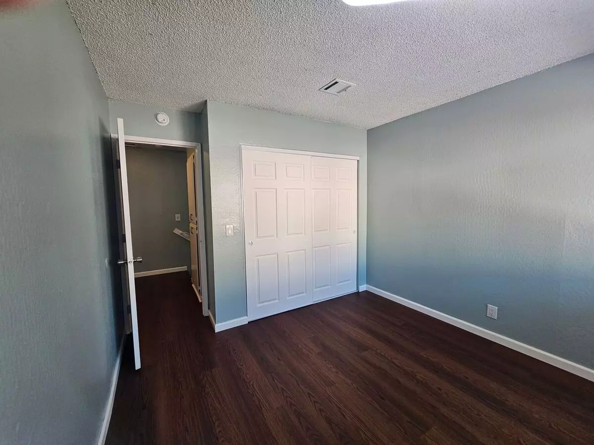 424 Corcoran Ave Vallejo, CA 94589 photo 5