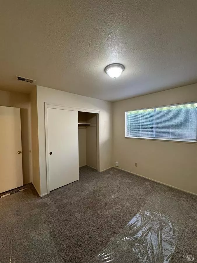 Undisclosed Address photo 2