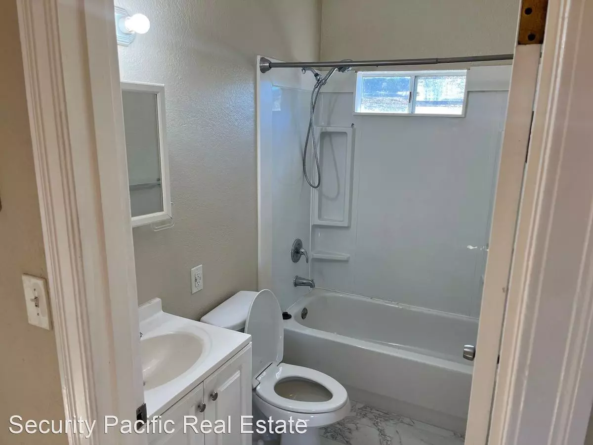 143 Ladera Dr photo 3