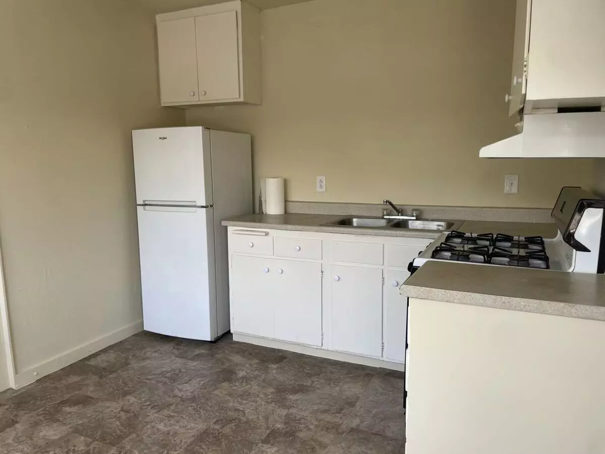 504 Branciforte St Vallejo, CA 94590 photo 4