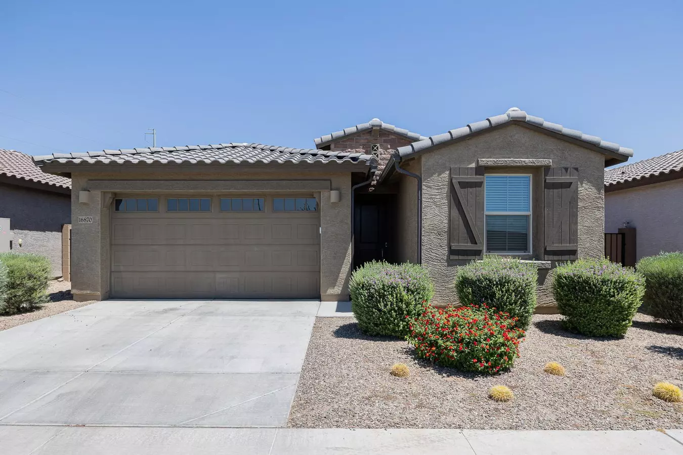 16870 W Las Palmaritas Dr Waddell, AZ 85355 photo 3