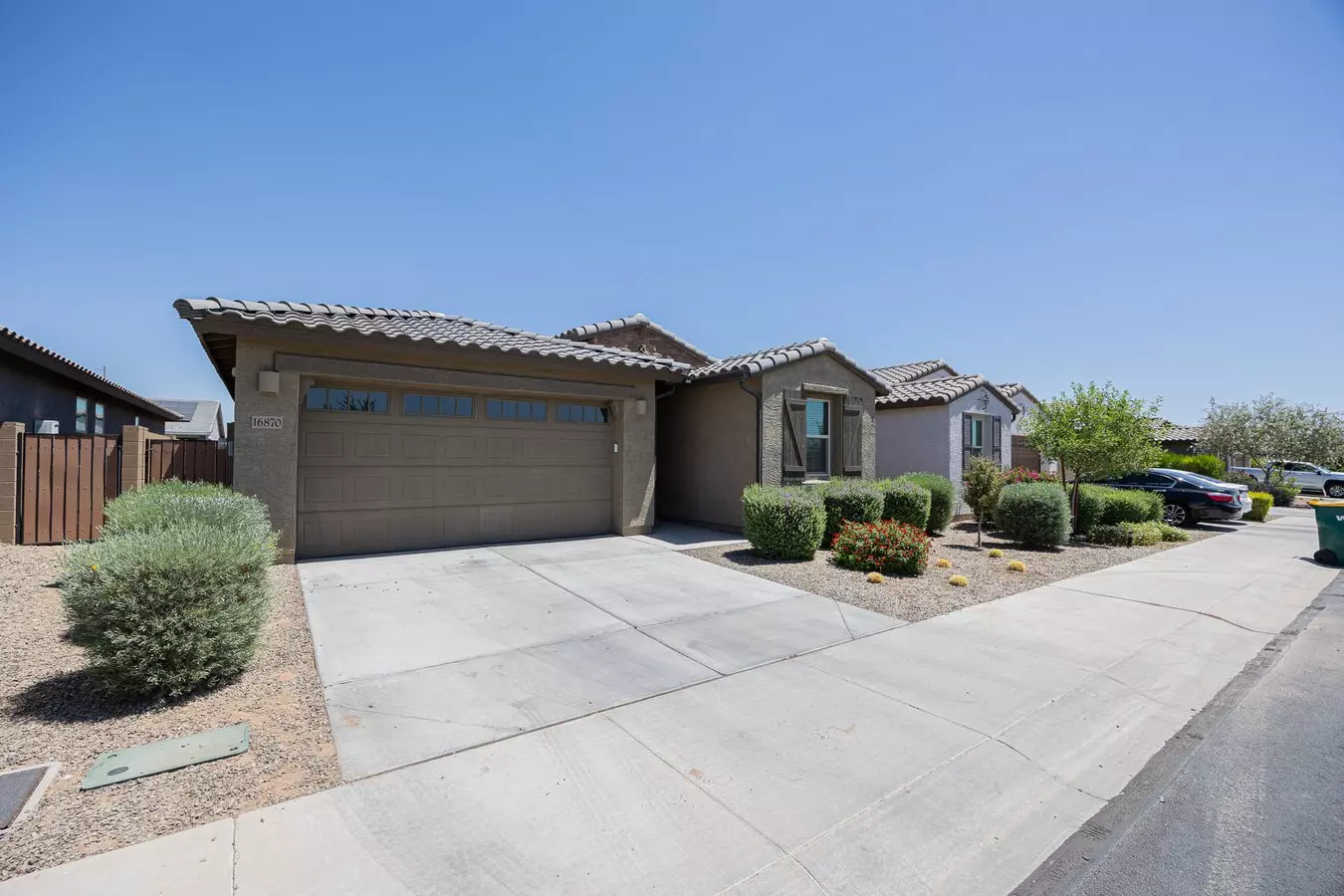 16870 W Las Palmaritas Dr Waddell, AZ 85355 photo 5
