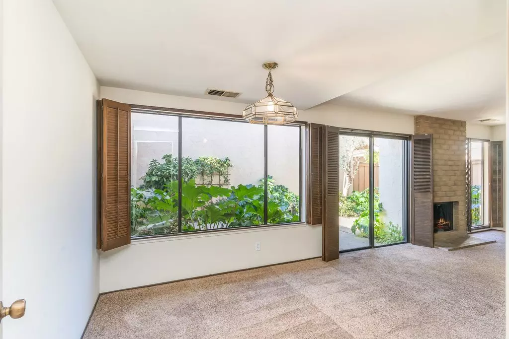 1029 Northoak Dr photo 5