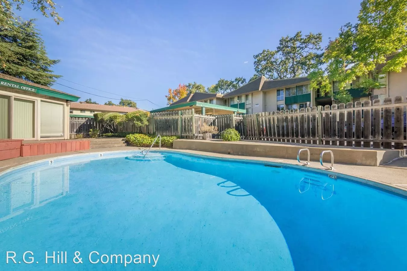 1400 Creekside Apartments CDM photo 4
