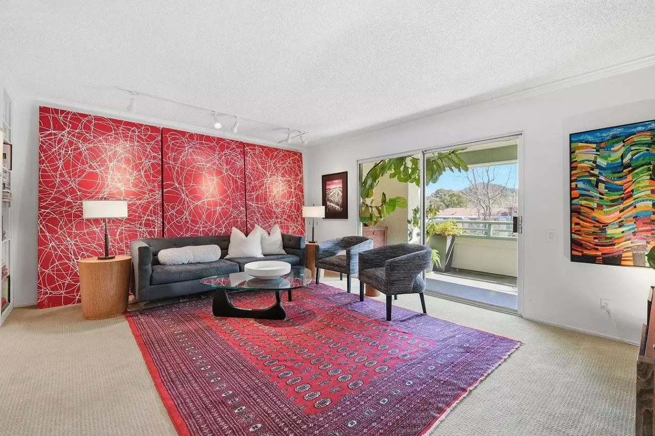 1501 Ptarmigan Dr photo 3