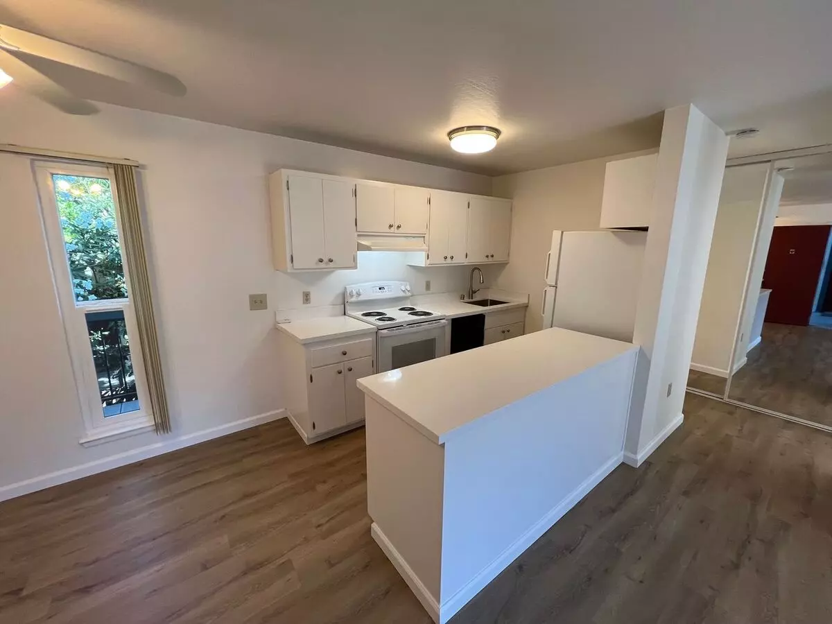 Trinity Terrace Apartments photo 2