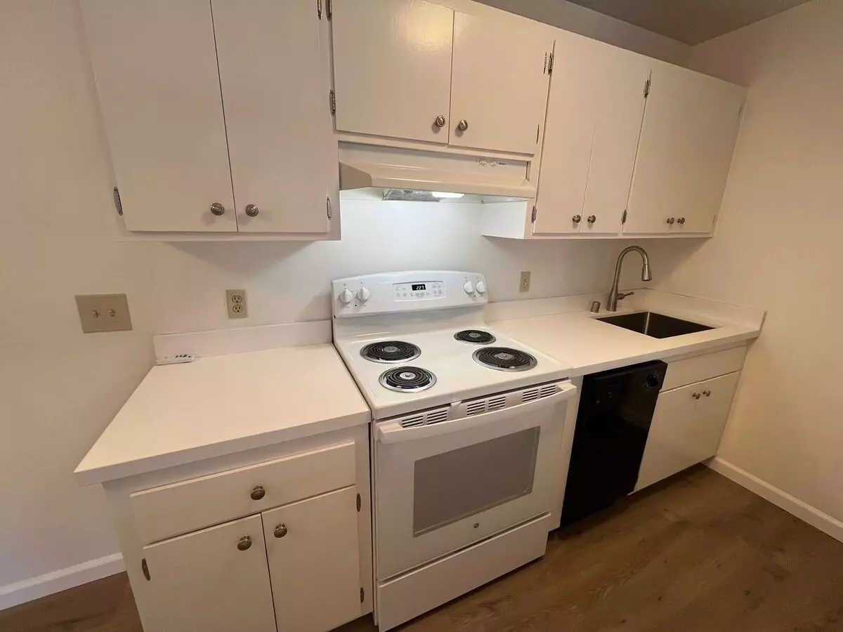 Trinity Terrace Apartments photo 4