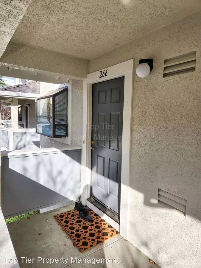 2594 Oak Rd #266 photo 2