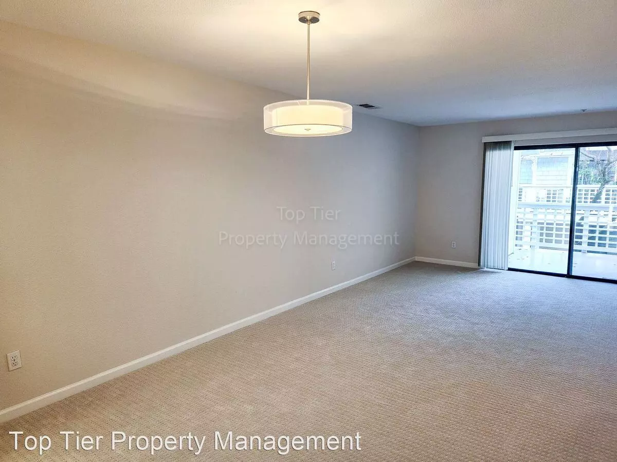 2594 Oak Rd #266 photo 3