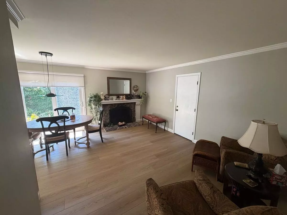 3 Bed 2 Bath In Livorna Estates photo 4