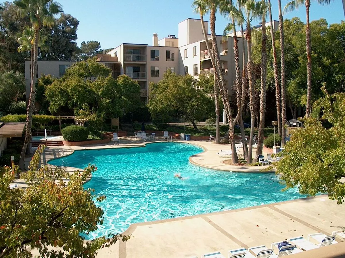 310 N. Civic Dr. #301, Walnut Creek - Keys Resort Living photo 2