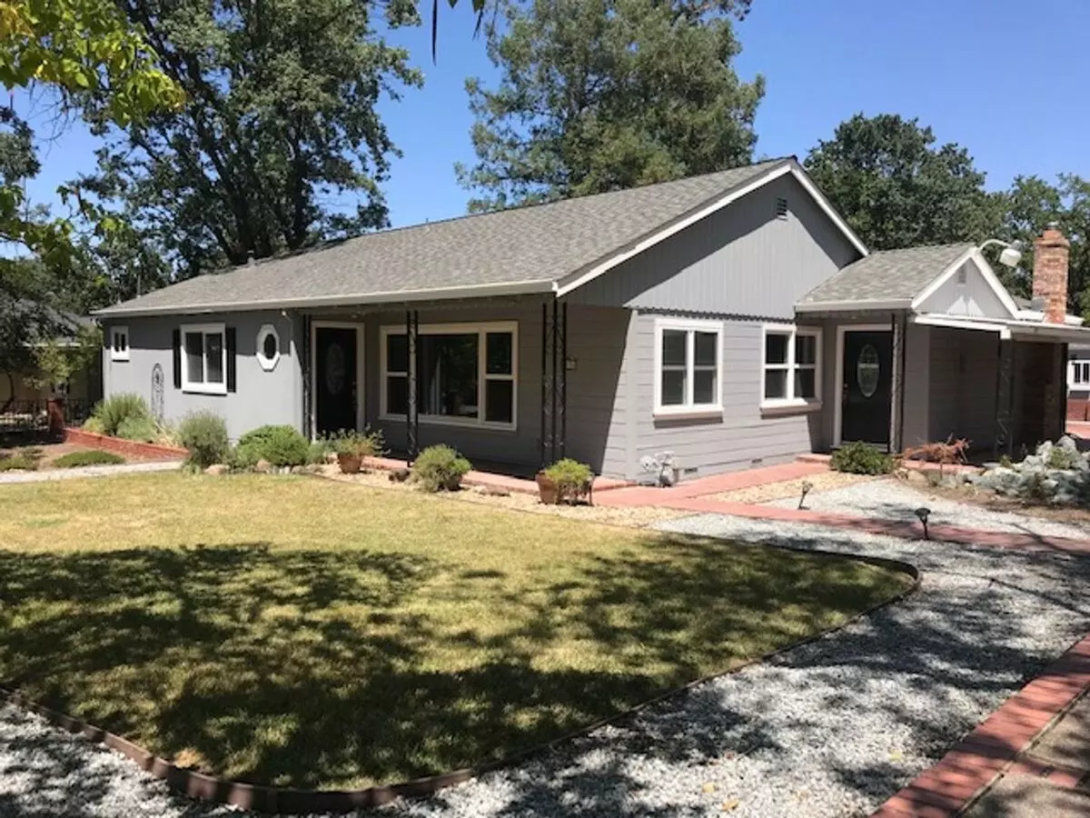 Beautiful Updated Single Level S. Walnut Creek Home With Large Yard
