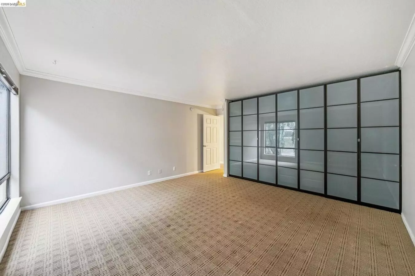 Elegant, Private End-unit Living With Resort-style Amenities! photo 5