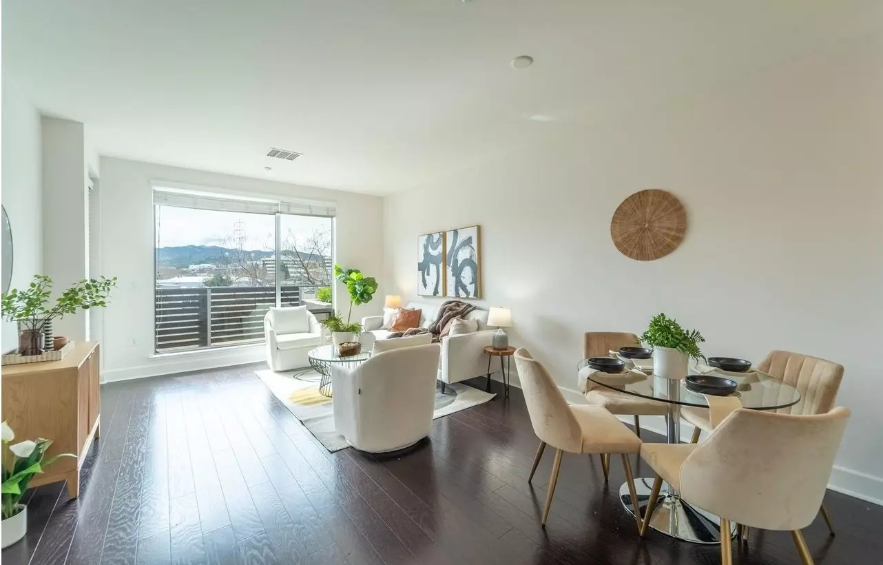 555 Ygnacio Valley Rd Walnut Creek, CA 94596 photo 4