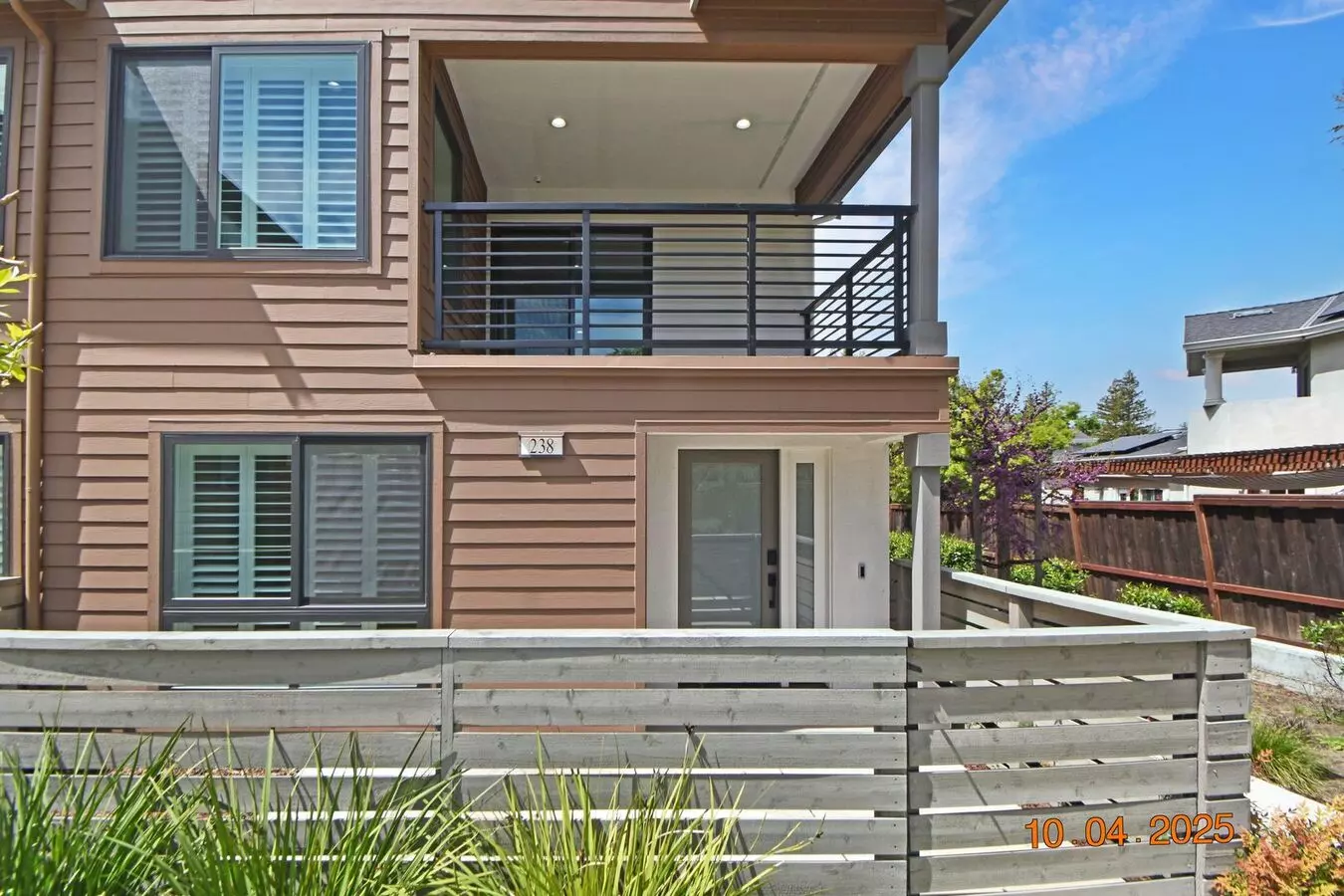 Luxursmart Townhome With Solar | 3 Bed | 3.5 Bath | Built In 2021 | Walk To Sprouts/dining photo 2