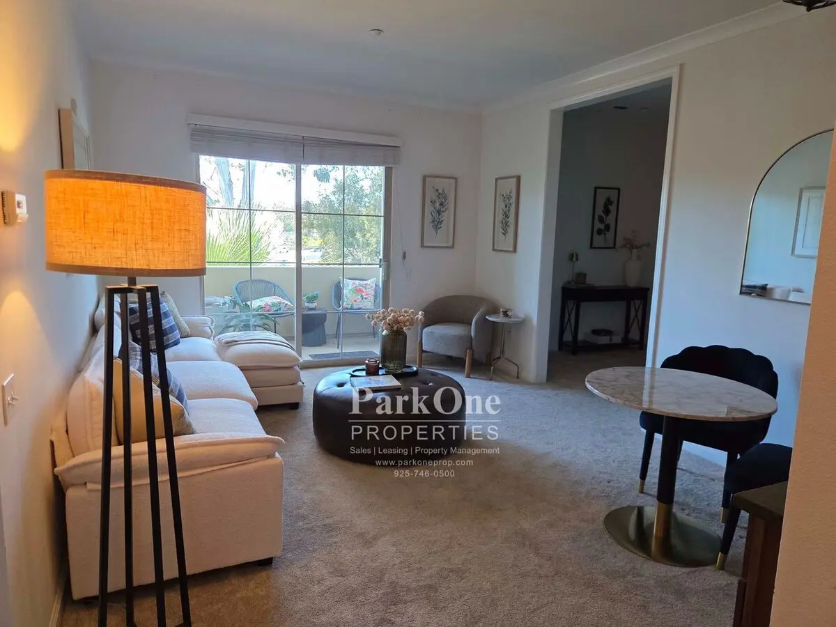 Nicely Updated Condo In Downtown Walnut Creek photo 3