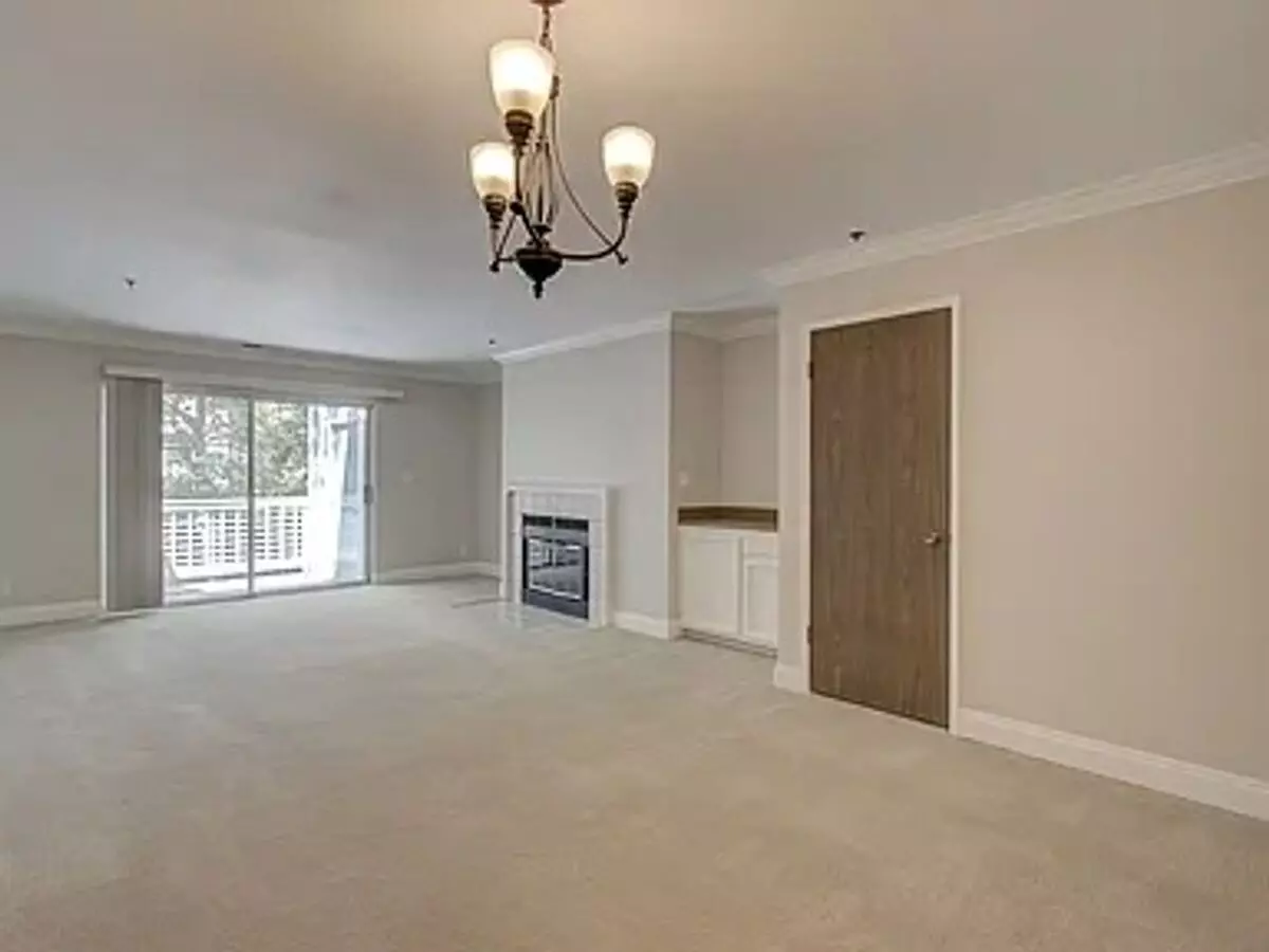 Outstanding 2BD/2BA Condo Near Pleasant Hill BART – Walnut Creek photo 2