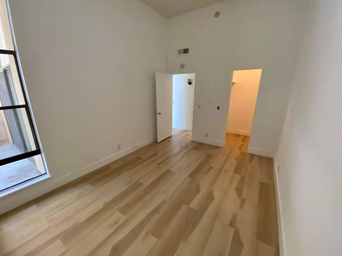 310 N. Civic Dr. #301, Walnut Creek - Keys Resort Living photo 5