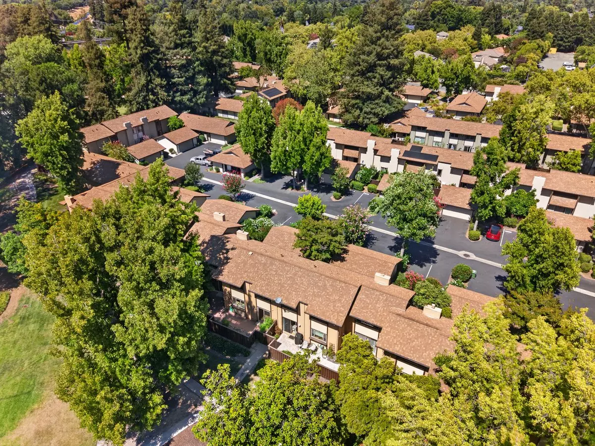 Spacious, Updated 3Bed 2Bath Townhome In Walnut Creek photo 3