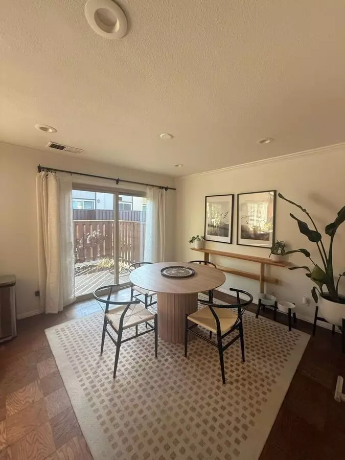 Welcome To This Beautiful Townhouse Located In Walnut Creek-countrywood 3 Bedroom 2.5 Bath photo 3