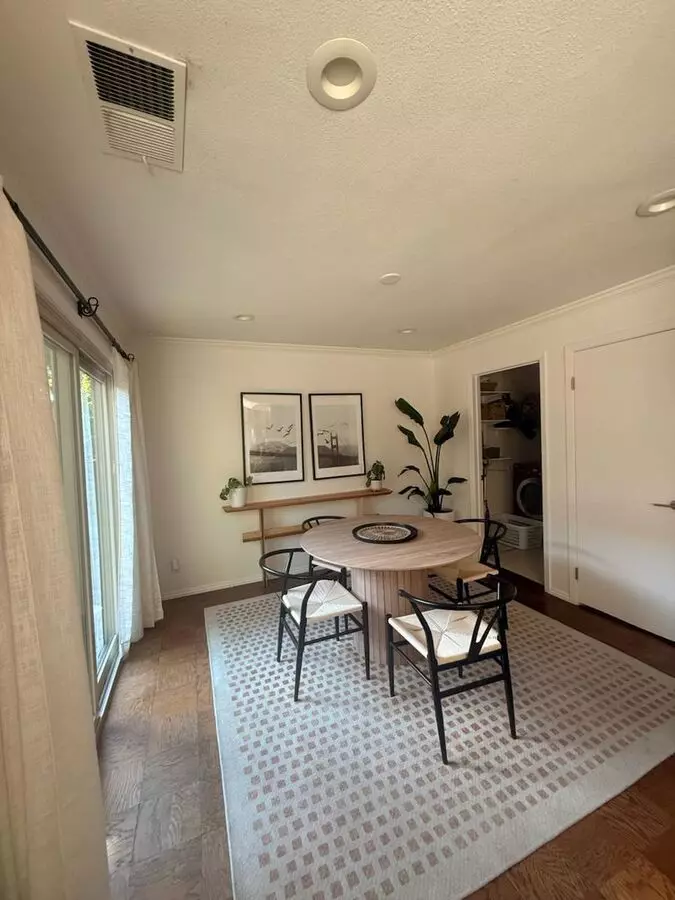 Welcome To This Beautiful Townhouse Located In Walnut Creek-countrywood 3 Bedroom 2.5 Bath photo 5