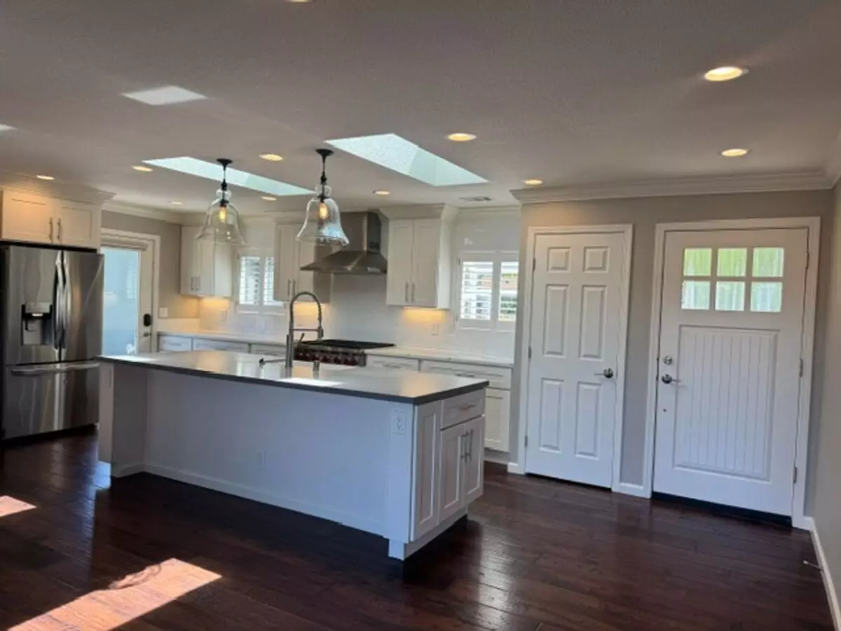 Wonderful 3 Bedroom 2 Bath, Two Story Home In S. Walnut Creek, Lakewood Community! photo 4