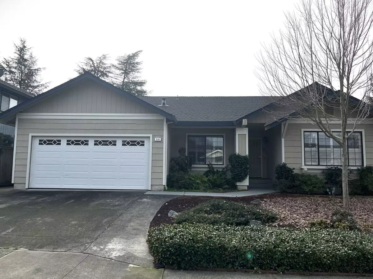 514 Gertrude Dr Windsor, CA 95492 photo 2