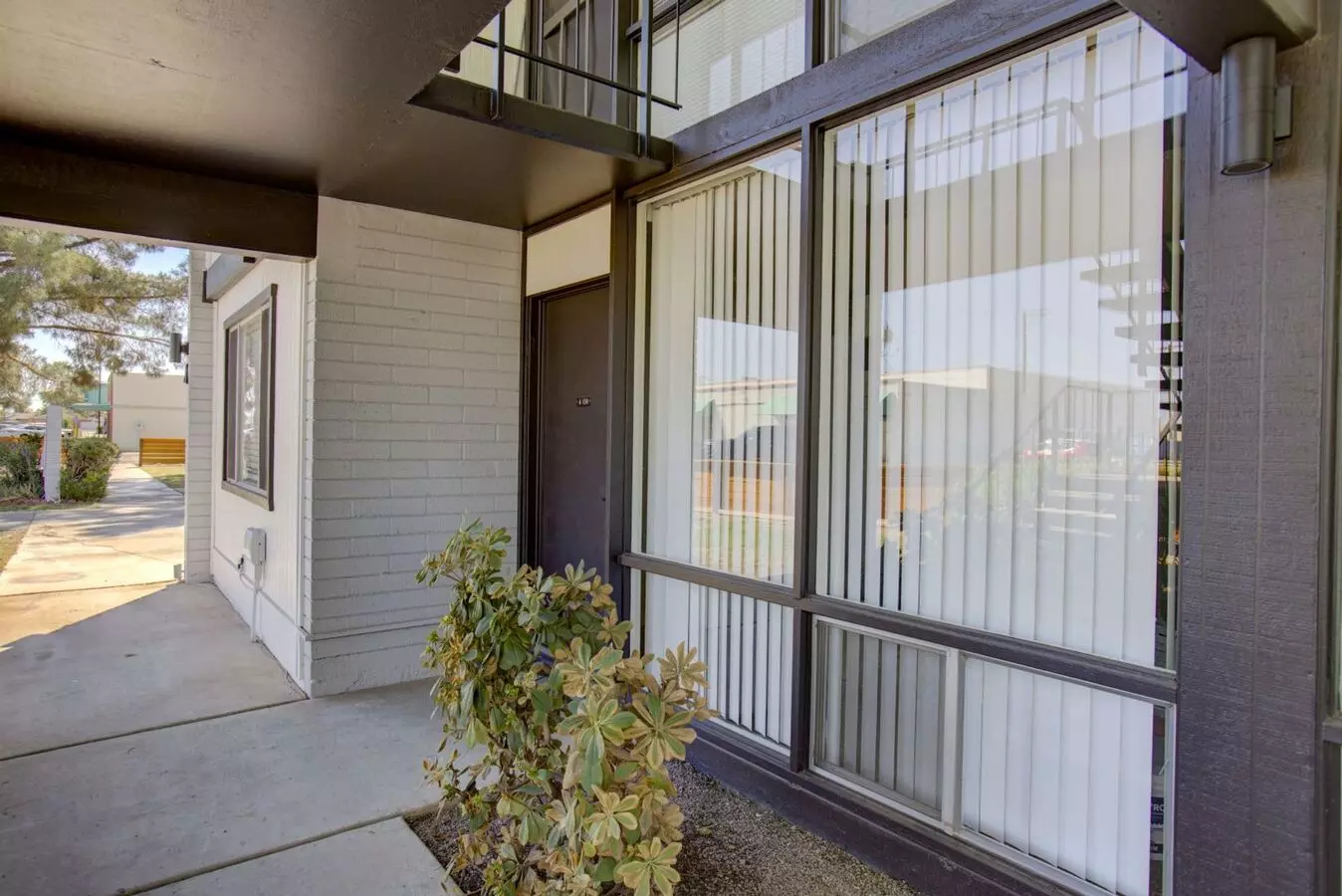 South Edge Apartments photo 2