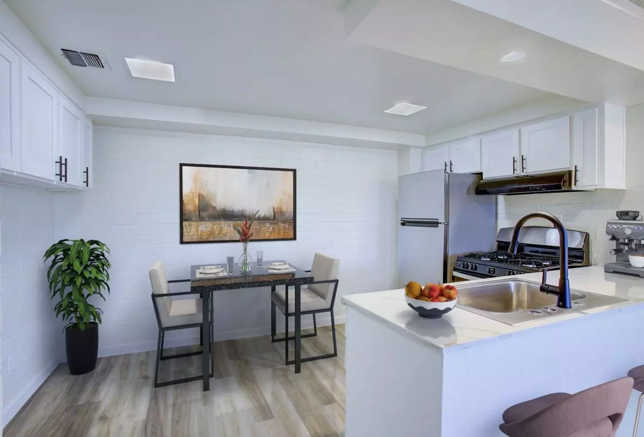 South Edge Apartments photo 3