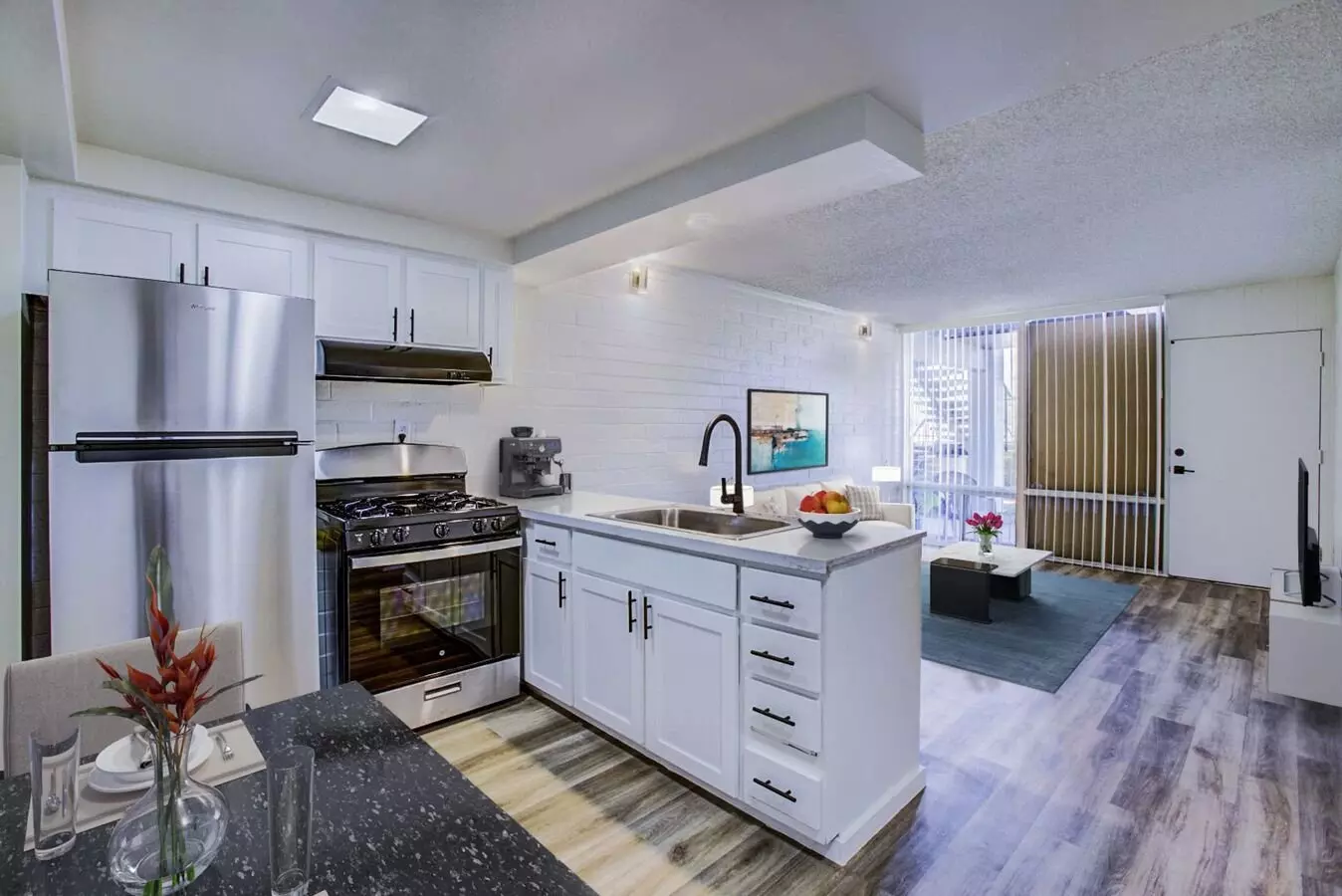 South Edge Apartments photo 5
